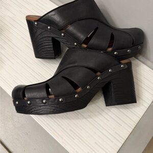 Korks NEW Black Studded Women's Heeled Mules